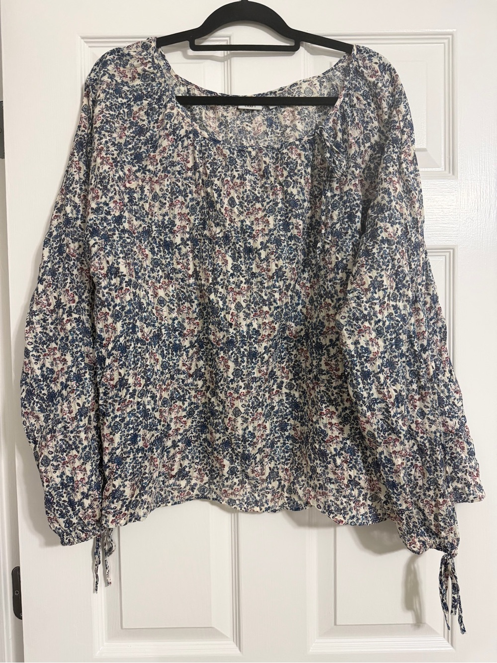 True Craft Floral Peasant Top in Blue & Cream with Pink Accents